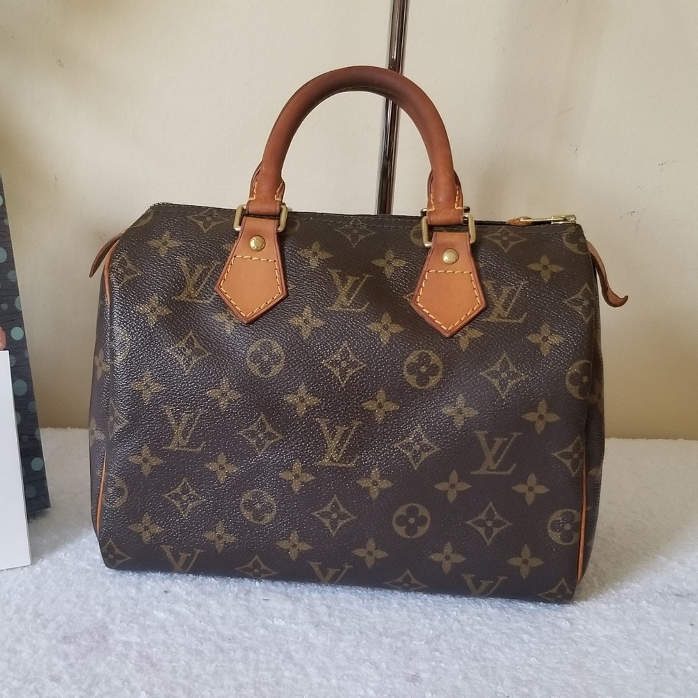 LV speedy 25 authentic